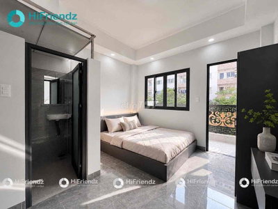 KHAI TRƯƠNG STUIDO CỬA SỔ THOÁNG GẦN CỔNG TRƯỚC VĂN LANG CƠ SỞ 3