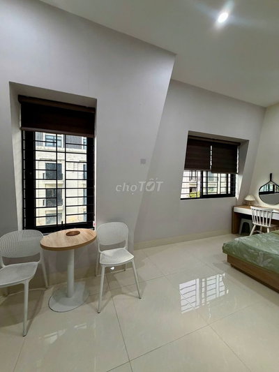 Cho thuê ngắn hạn/dài hạn căn Studio Manor Crown