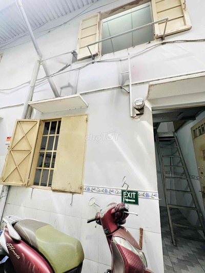 nhà liền kề nhỏ có máy lạnh Lê Đức Thọ p15 Gò Vấp