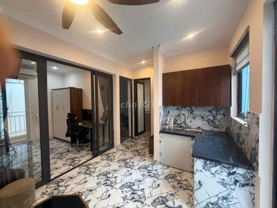 Cho thuê CCMN 1K1N 1BC KK Cao Cấp Căn Góc