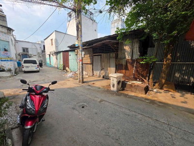Đất Nguyễn Văn Quá Sát Tô Ký dt 5x22 giá 6 Tỷ hxh Thông
