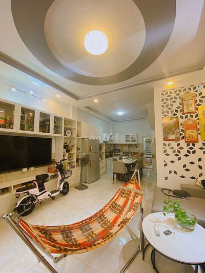 Bán nhà đẹp ngay Nguyễn Văn Trỗi, Ngang 5m, Giá 7,9 tỷ TL