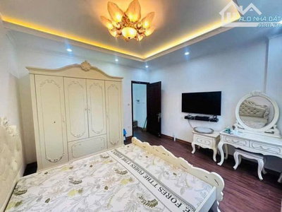 CHO THUÊ NHÀ NGUYÊN CĂN VẠN PHÚC -HÀ ĐÔNG 32M 5 TẦNG PHUN  ĐỒ GIÁ 11 TRIỆU /1 THÁNG