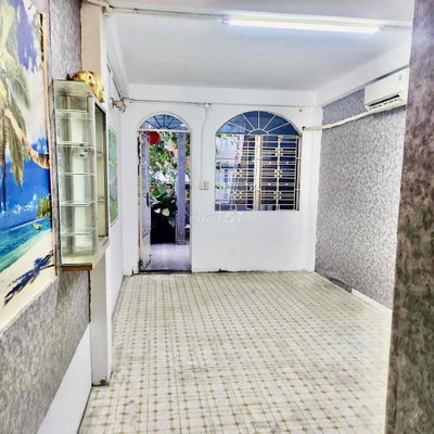 cho thuê phòng Rộng toilet trong, máy lạnh. Sẽ Mua nội thất