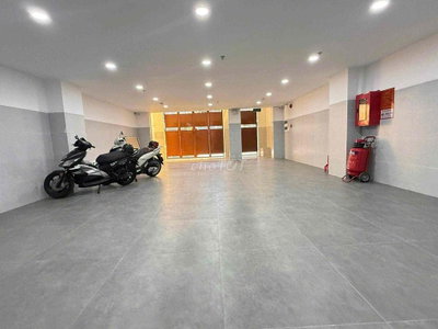Hợp đồng KHOÁN 130tr/tháng 29 phòng Chdv 6 tầng 150m2(6.5x23) MẶT TIỀN