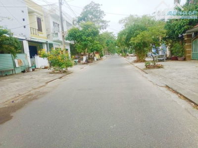 Bán BĐS  160m2 đường Lê Thiện Trị, ngay làng ĐH Đà Nẵng khu đô thị FPT