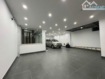 CHO THUÊ NHÀ PHỐ QUẢNG BÁ-TÂY HỒ-VEW HỒ-DT 100M 5T-THANG MÁY-GARA 3 Ô TÔ-5PN RỘNG-CHỈ 45TR