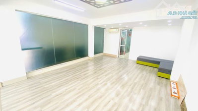 CÓ SẴN mặt bằng cho thuê HOÀNG QUỐC VIỆT, vị trí mặt đường SIÊU ĐẸP
