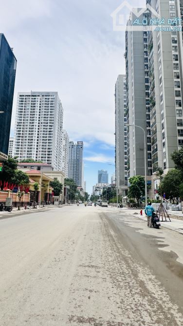 45.8TỶ CÒN THƯƠNG LƯỢNG - BÁN NHÀ PHÂN LÔ NGUYỄN TUÂN - THANH XUÂN - VỈA HÈ - OTO TRÁNH