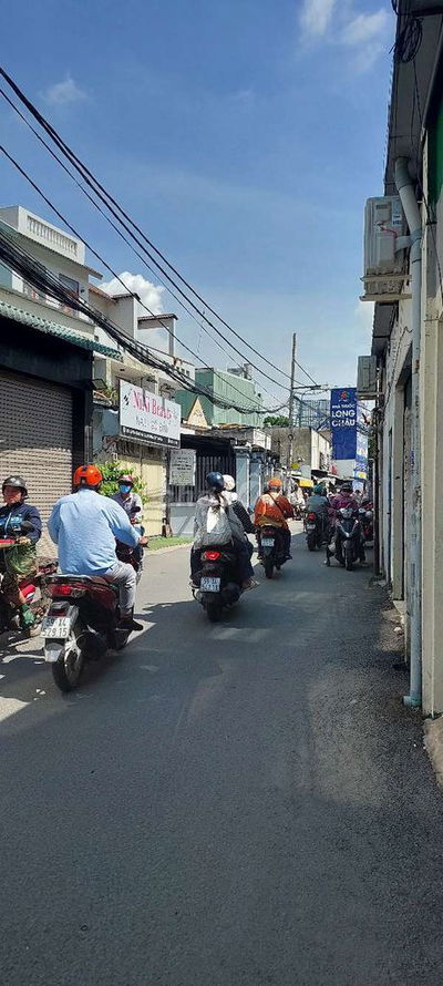 CHỦ GỬI BÁN NHANH BÁN NHÀ ĐẸP 3 TẦNGLÊ VĂN THỊNH DIỆN TÍCH KHỦNG 125m2