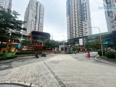 BÁN CĂN HỘ LÔ GÓC – CHUNG CƯ 47 NGUYỄN TUÂN - 98M-3PN-2WC-SLOT Ô TÔ - GIÁ 12 TỶ CÓ TL