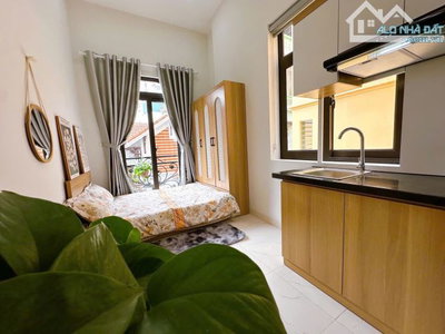 Cho Thuê CCMN 43 Trung Kính Cầu Giấy 25m2 Studio Gác Xép Thang Máy Ban Công Cửa Sổ Gần Chợ