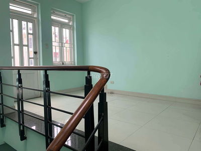 Cho thuê nguyên tầng 3 nhà phố tân quy q7, cho 1 nữ thuê