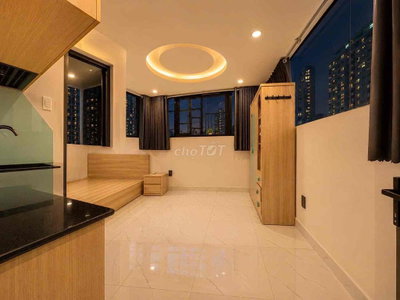CHO THUÊ STUDIO 2 CỬA SỔ ĐÓN ÁNH SÁNG TỰ NHIÊN CỰC CHILL GẦN ĐẦM SEN