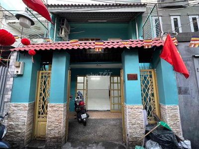 Giảm sâu bán nhà // đường Tôn Đản, S60m2- sát Q1