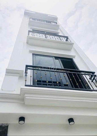 Tôi cần bán căn nhà 5 tầng xây mới gần ô tô -nội thất đầy đủ như ảnh