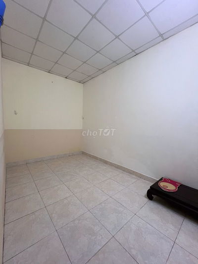 Phòng trọ vào ở ngay 25-30m2, Hoàng Văn Thụ, Phú Nhuận