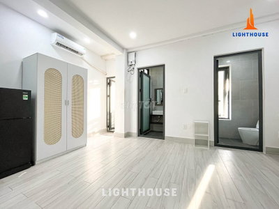 SIÊU PHẨM BAN CÔNG 1PN TÁCH BẾP FULL NT VLU VÀ IUH SÁT CV VĂN HÓA