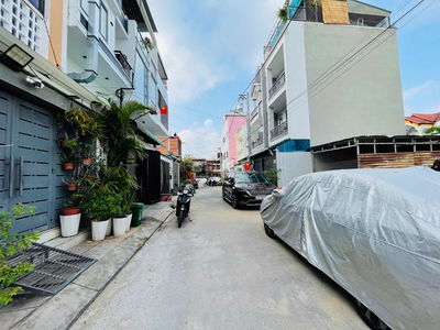 Nhà Linh Đông HXH 5m ngay Phạm Văn Đồng DT (5x22) full Khu dân trí SHR