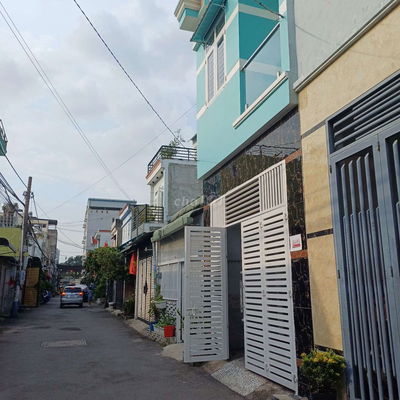 BÁN NHÀ 1 LẦU 4M×14M , 3 PHÒNG , 2 VỆ SINH