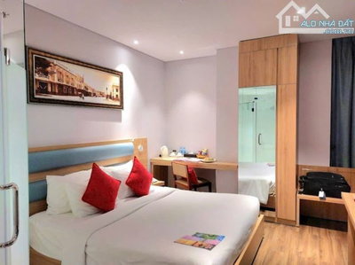 Cho thuê Khách Sạn X sao cao cấp - MTLê Thánh Tôn,  Bến Nghé, Quận 1 -72 Phòng- 100K