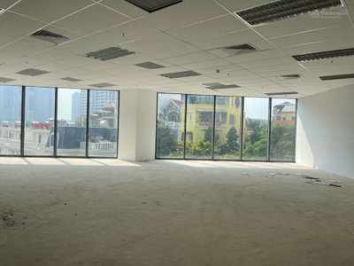 Ban quản lý tòa Stellar Garden 35 Lê văn Thiêm bán sàn văn phòng: 2300m2, 32 triệu/m²