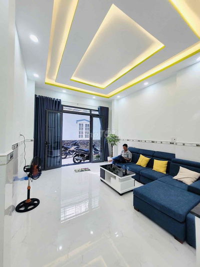 👉Hẻm Xe Hơi - DT: 4x10 (40m2) - Nhà Đúc 2 Tầng, Ngay Vườn Lài - chỉ 4,