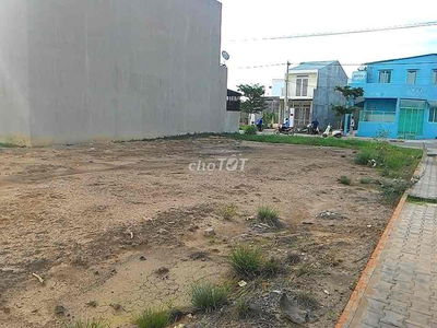 BÁN NHANH LÔ GÓC 2 MẶT TIỀN 5X25M NGAY ĐƯỜNG NGUYỄN TRUNG TRỰC LONG AN