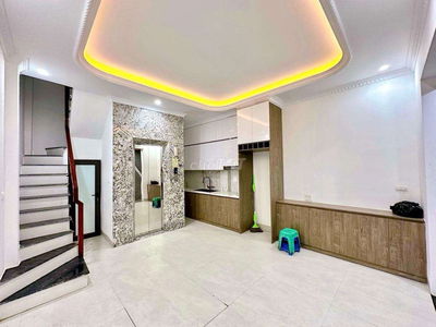 BÁN NHÀ PHỐ PHƯƠNG MAI 5TẦNG THANG MÁY, VỊ TRÍ ĐẮC ĐỊA MỚI ĐẸP Ở SƯỚNG