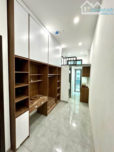 Cho Thuê CCMN 259 Khương Trung Thanh Xuân 25m2 Gác Xép Cửa Sổ Ban Công Thang Máy Vskk