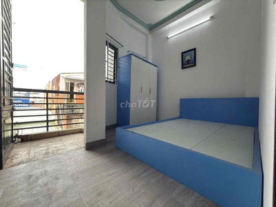 CĂN HỘ 2PHÒNG NGỦ gần ngay ngã tự hàng xanh - Bình thạnh