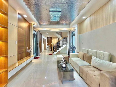 CHo thuê nguyên căn Full Nội Thất Ngay Ngã Tư Phú Nhuận