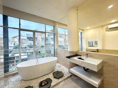CĂN HỘ MẶT TIỀN ĐINH TIÊN HOÀNG - 50m2 - GẦN CÔNG VIÊN LÊ VĂN TÂM - Q1