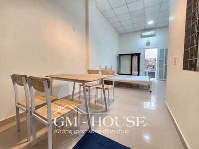 Chỉ tính điện nước, tách bếp, máy giặt riêng, ngay Cầu Thị Nghè