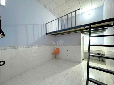 TRỌ SINH VIÊN HẠT DẺ - MÁY LẠNH - GIỜ GIẤC TỰ DO -