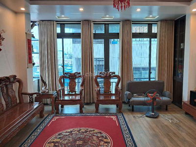 Đê La Thành- 8 TẦNG HIẾM-THANG MÁY,nội thất sin-Ở+cho thuê-Xem là CHỐT