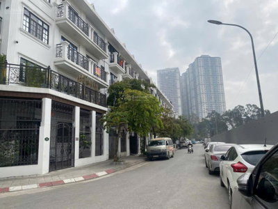 CC cho thuê MBKD tại KĐT Đại Kim lô góc tầng 1 ô tô tránh đỗ - giá 12tr/tháng