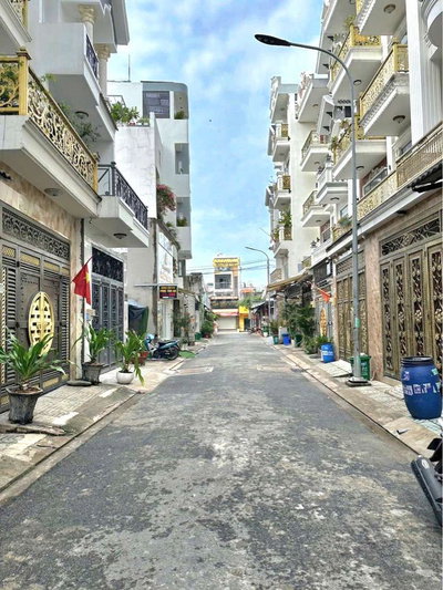 KHU VIP P/LÔ- 4 TẦNG BTCT -HẺM NHỰA 7M -72M²-SÁT LÊ TRỌNG TẤN.