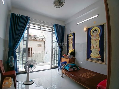 Nhà 3 lầu chỉ 6,7 tỷ HIỆP PHÚ ngay LÊ VĂN VIỆT-70M-5PN SỔ CHUẨN-TT TĐ