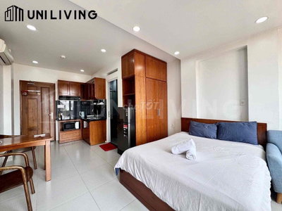 Căn hộ Ban công - Full Nội Thất Y Hình ngay Hoàng Sa Q3