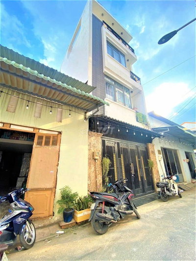 Cho Thuê nhà đường số 8 - sát vách aeon Tân Phú - full nội thất
