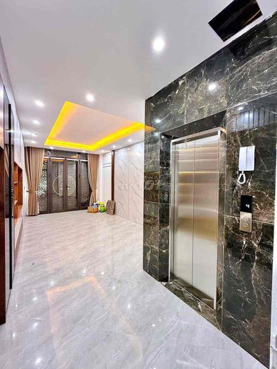 Nhanh chân, P Ngã Tư Sở, nhà mới đẹp, thang máy, ngõ thoáng, ba gác