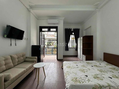 Cho thuê căn hộ full nội thất ngay Thành Thái quận 10 gần DH Huflit