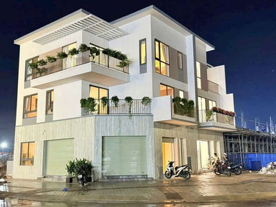 Trả góp 15 tr / tháng sở hữu nhà mặt tiền kinh doanh Bình Dương