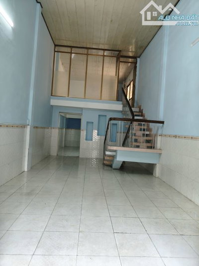 Cho thuê nhà hẻm to gần mặt tiền Phạm Thế Hiển, Phường 3 Quận 8 4x16m có 2 phòng 7,5 triệu