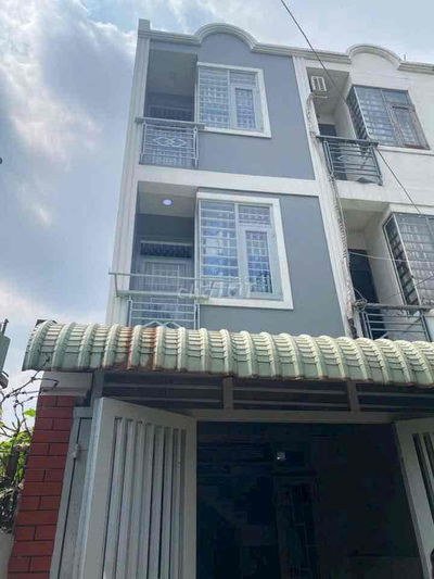Bán nhà đúc 2 lầu shc vi bằng thạnh lộc 02 ngã tư ga