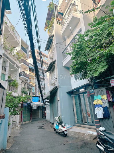 MT Phú Nhuận Chỉ 7,9 Tỷ - Nhà Đẹp 4 Lầu Sân Thượng Khu Phan Xích Long.