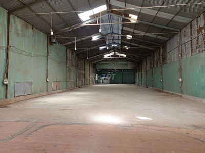 Cho thuê xưởng dt 1200m2 giá 50tr Đông Thạnh Hóc Môn