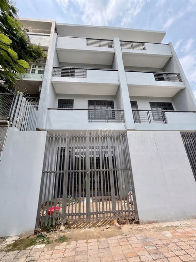 Bán nhà đường số 12 KDC III Bùi Minh Trực, Phường Bình Đông, TP.HCM