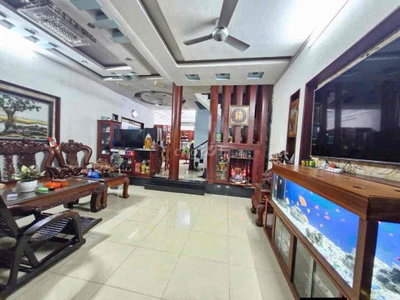 Bán Nhà Mặt Tiền đường 147, gần CĐ Công Thương, PLB  Quận 9 DT: 6 x 23